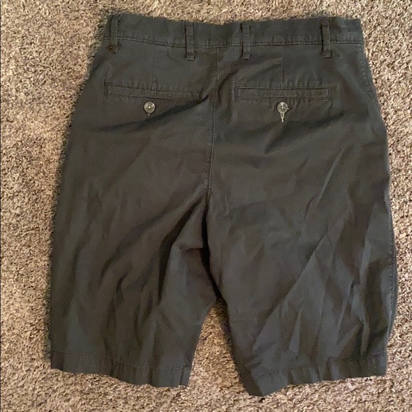 Men 28 Gray Shorts - Picture 4 of 4